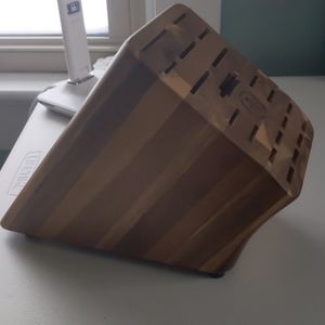 Pampered Chef knife block